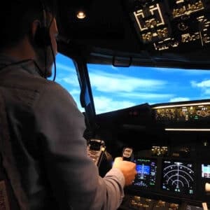 Simulateur de Vol sur Vérins Boeing 737 à Cergy Pontoise